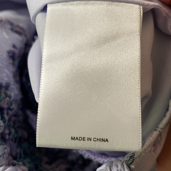 New Express Floral Puff Sleeve Ruched Cropped Top in pale lavender size M - Picture 11 of 13